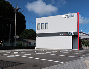 中央店駐車場